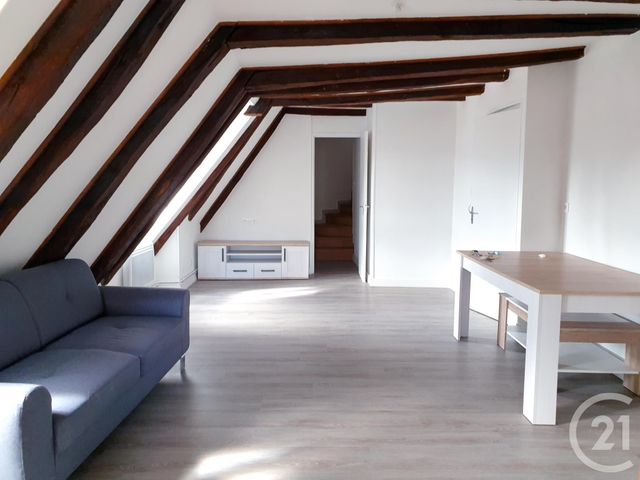 Appartement T2 à louer - 2 pièces - 58.0 m2 - MONTLUCON - 03 - AUVERGNE - Century 21 Pasquet Immobilier
