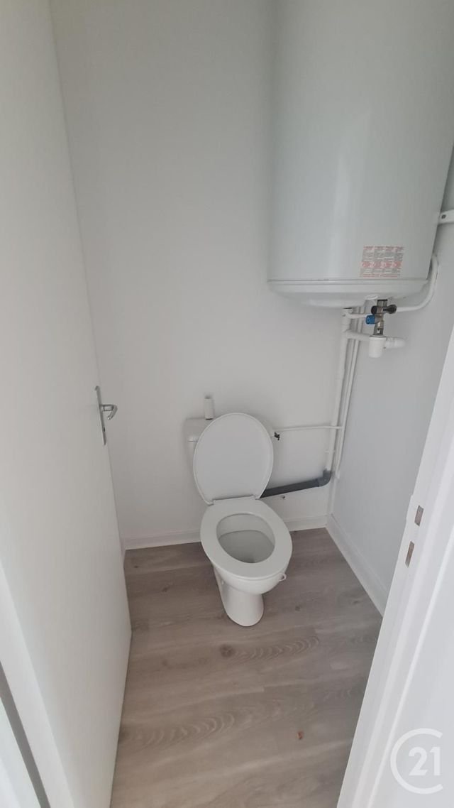 Appartement F1 à louer - 1 pièce - 34.88 m2 - MONTLUCON - 03 - AUVERGNE - Century 21 Pasquet Immobilier