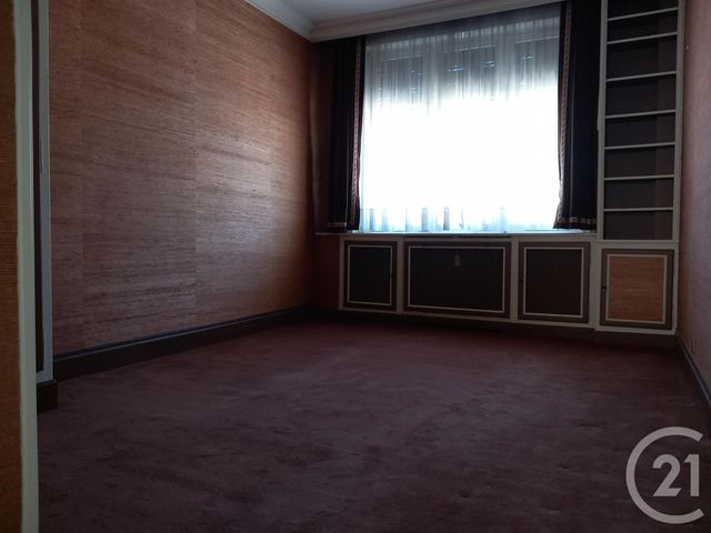 Afficher la photo en grand Appartement à vendre - 5 pièces - 100.0 m2 - MONTLUCON - 03 - AUVERGNE - Century 21 Pasquet Immobilier
