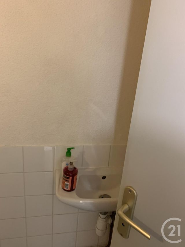 commerce à louer - 65.0 m2 - MONTLUCON - 03 - AUVERGNE - Century 21 Pasquet Immobilier