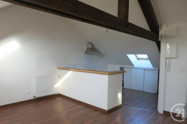 Appartement F3 à louer - 3 pièces - 50.23 m2 - MONTLUCON - 03 - AUVERGNE - Century 21 Pasquet Immobilier