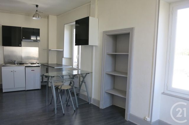 Appartement F2 à louer - 2 pièces - 30.5 m2 - MONTLUCON - 03 - AUVERGNE - Century 21 Pasquet Immobilier