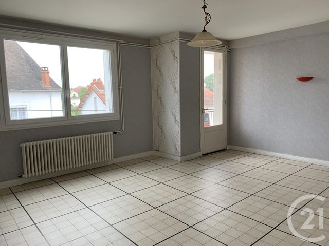 Appartement à louer - 3 pièces - 79.0 m2 - MONTLUCON - 03 - AUVERGNE - Century 21 Pasquet Immobilier