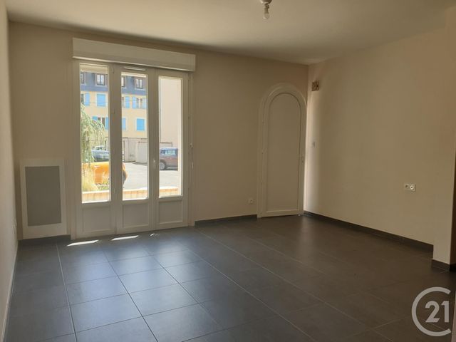 Appartement F2 à louer - 3 pièces - 51.0 m2 - MONTLUCON - 03 - AUVERGNE - Century 21 Pasquet Immobilier