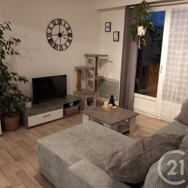 Appartement F2 à vendre - 2 pièces - 50.0 m2 - MONTLUCON - 03 - AUVERGNE - Century 21 Pasquet Immobilier