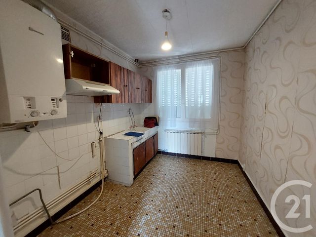 Appartement F3 à vendre - 3 pièces - 50.0 m2 - DOMERAT - 03 - AUVERGNE - Century 21 Pasquet Immobilier