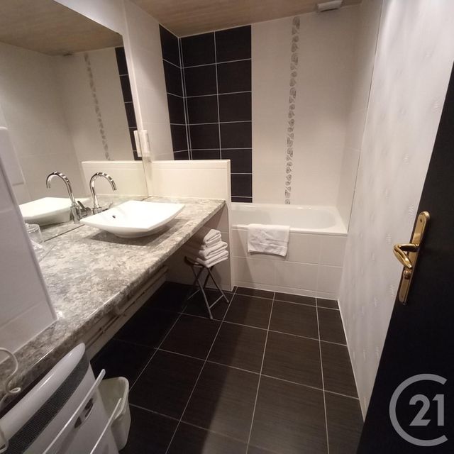 Afficher la photo en grand immeuble à vendre - 234.39 m2 - MONTLUCON - 03 - AUVERGNE - Century 21 Pasquet Immobilier