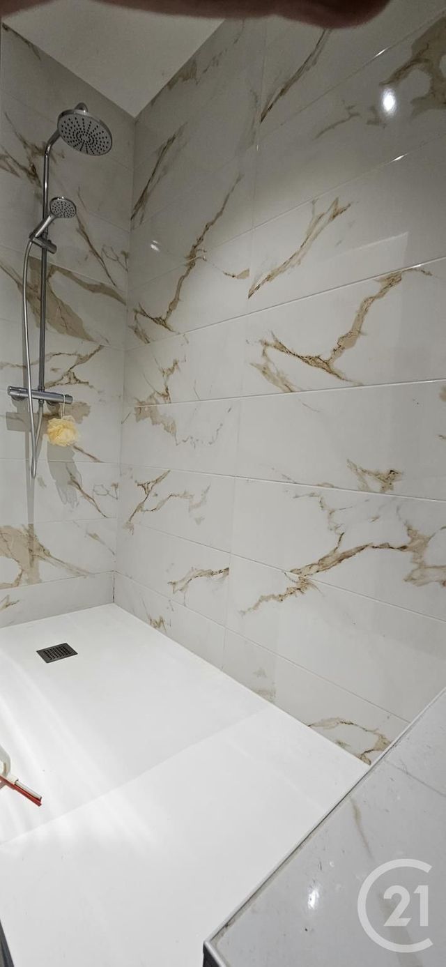 maison à vendre - 3 pièces - 68.2 m2 - NERIS LES BAINS - 03 - AUVERGNE - Century 21 Pasquet Immobilier