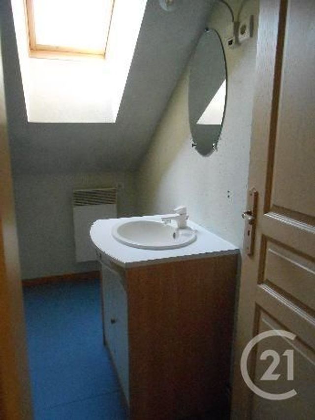 Appartement F3 à louer - 3 pièces - 70.0 m2 - MONTLUCON - 03 - AUVERGNE - Century 21 Pasquet Immobilier