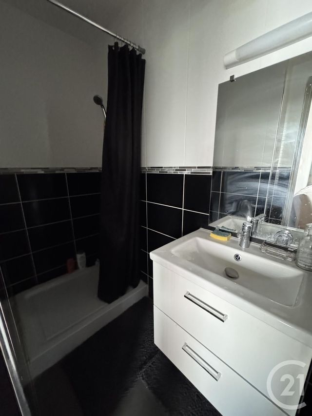 Appartement F2 à louer - 2 pièces - 29.17 m2 - MONTLUCON - 03 - AUVERGNE - Century 21 Pasquet Immobilier