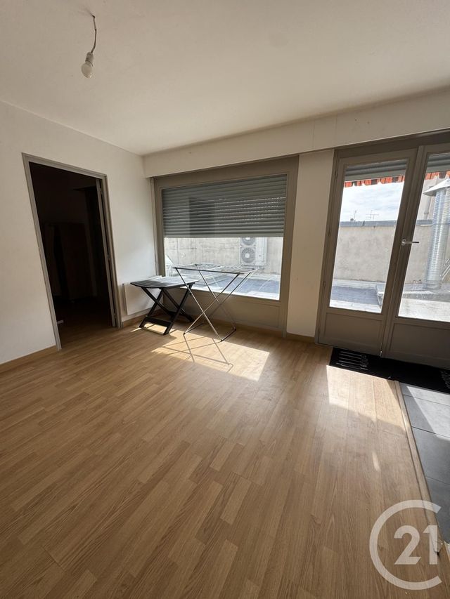 Appartement F2 à louer - 2 pièces - 31.48 m2 - MONTLUCON - 03 - AUVERGNE - Century 21 Pasquet Immobilier