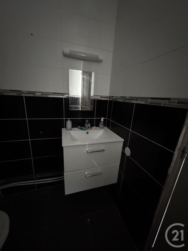 Appartement F2 à louer - 2 pièces - 31.48 m2 - MONTLUCON - 03 - AUVERGNE - Century 21 Pasquet Immobilier