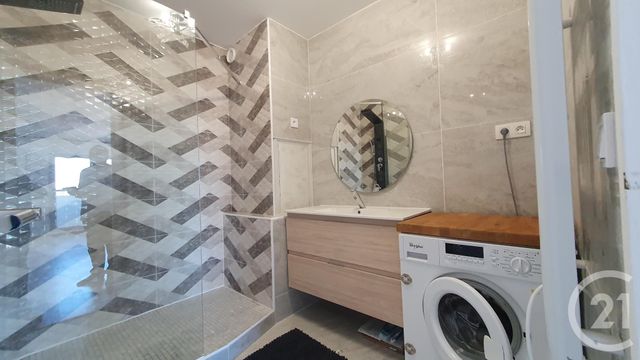 Appartement F3 à vendre - 4 pièces - 78.0 m2 - MONTLUCON - 03 - AUVERGNE - Century 21 Pasquet Immobilier