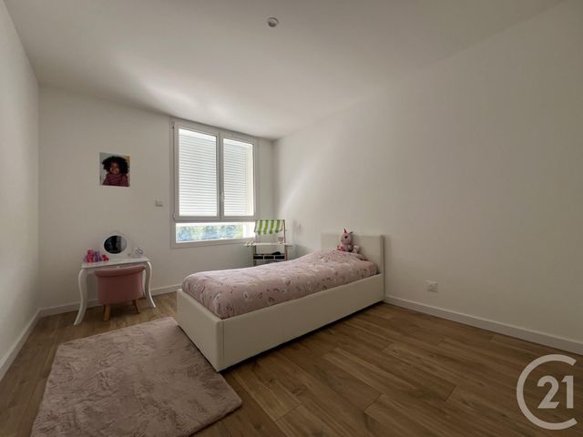 Appartement F5 à vendre - 7 pièces - 169.0 m2 - MONTLUCON - 03 - AUVERGNE - Century 21 Pasquet Immobilier