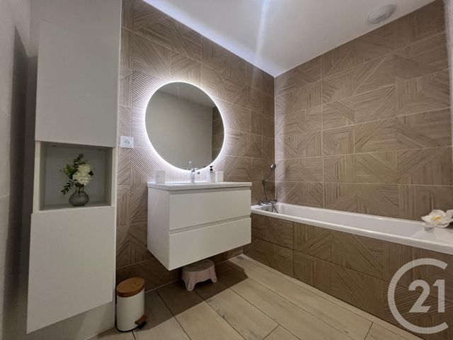 Appartement F5 à vendre - 7 pièces - 169.0 m2 - MONTLUCON - 03 - AUVERGNE - Century 21 Pasquet Immobilier