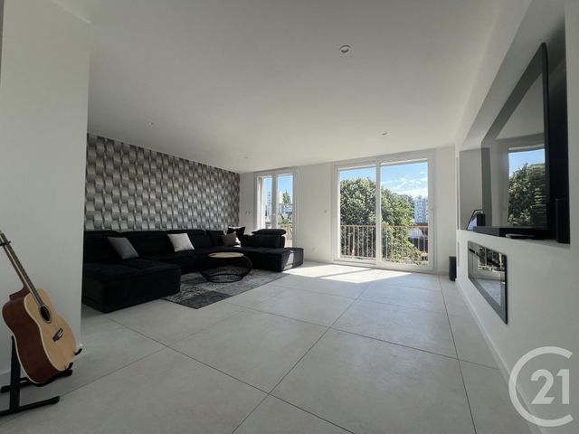 Appartement F5 à vendre - 7 pièces - 169.0 m2 - MONTLUCON - 03 - AUVERGNE - Century 21 Pasquet Immobilier