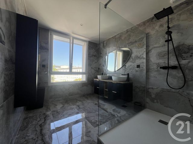 Appartement F5 à vendre - 7 pièces - 169.0 m2 - MONTLUCON - 03 - AUVERGNE - Century 21 Pasquet Immobilier