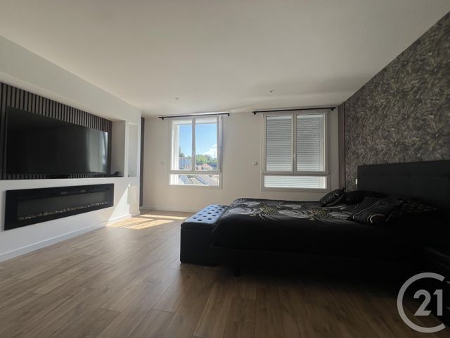 Appartement F5 à vendre - 7 pièces - 169.0 m2 - MONTLUCON - 03 - AUVERGNE - Century 21 Pasquet Immobilier