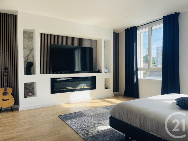 Appartement F5 à vendre - 7 pièces - 169.0 m2 - MONTLUCON - 03 - AUVERGNE - Century 21 Pasquet Immobilier