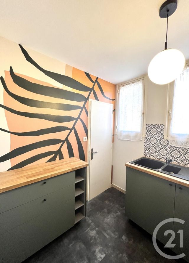 Appartement F3 à vendre - 3 pièces - 63.0 m2 - MONTLUCON - 03 - AUVERGNE - Century 21 Pasquet Immobilier