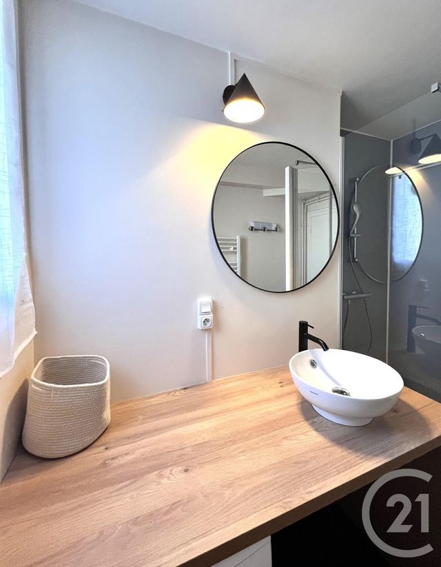 Appartement F3 à vendre - 3 pièces - 63.0 m2 - MONTLUCON - 03 - AUVERGNE - Century 21 Pasquet Immobilier