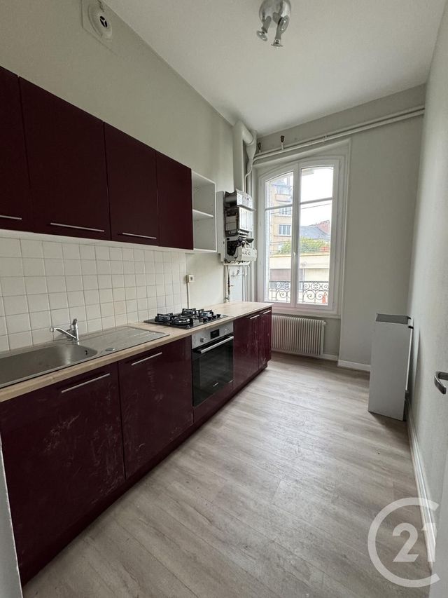 Appartement F3 à louer - 3 pièces - 55.09 m2 - MONTLUCON - 03 - AUVERGNE - Century 21 Pasquet Immobilier