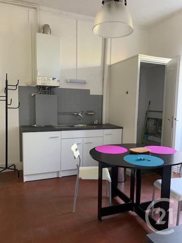 Appartement F1 à louer - 1 pièce - 29.9 m2 - MONTLUCON - 03 - AUVERGNE - Century 21 Pasquet Immobilier