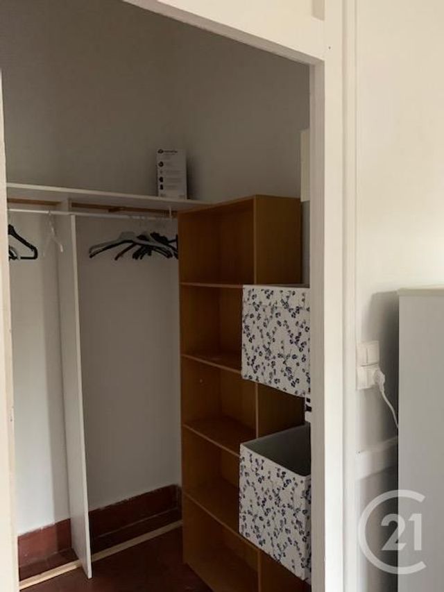 Appartement F1 à louer - 1 pièce - 29.9 m2 - MONTLUCON - 03 - AUVERGNE - Century 21 Pasquet Immobilier
