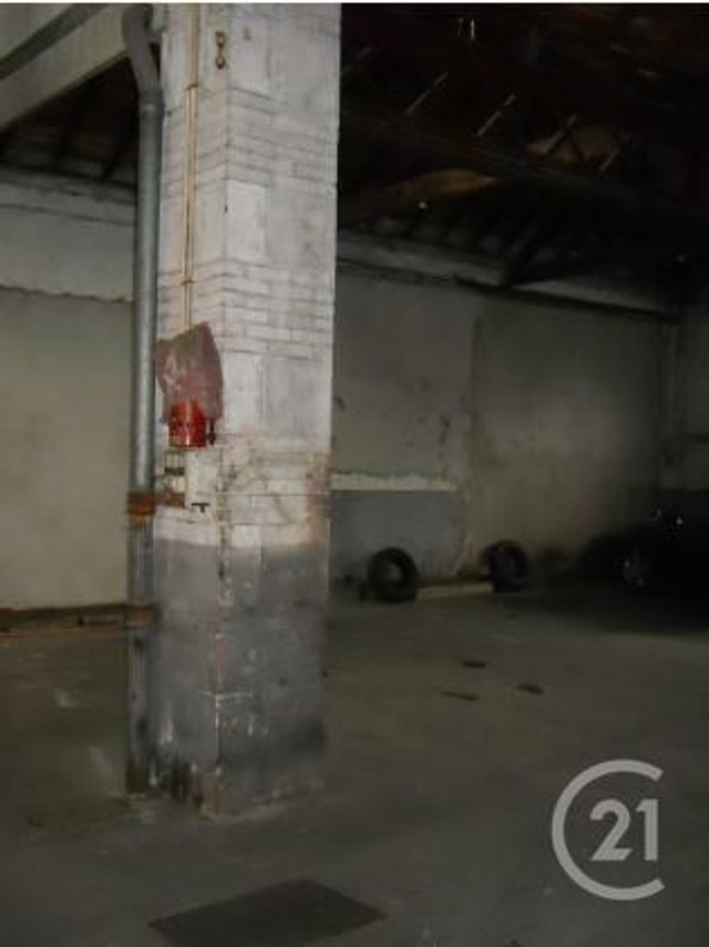 parking à louer - 12.0 m2 - MONTLUCON - 03 - AUVERGNE - Century 21 Pasquet Immobilier