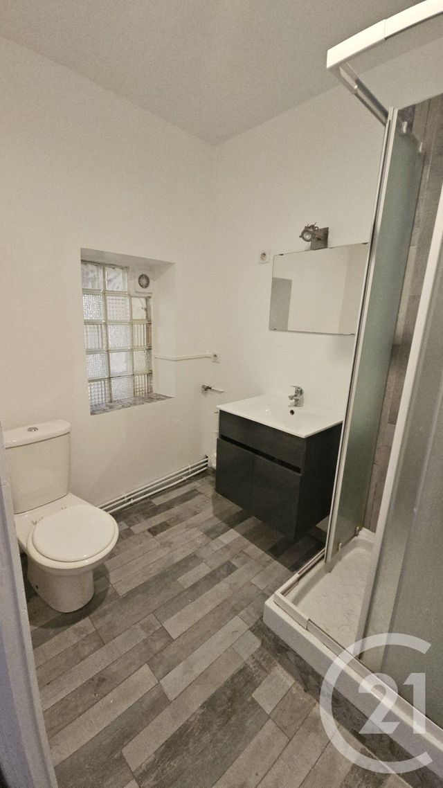 Appartement F3 à louer - 3 pièces - 60.92 m2 - MONTLUCON - 03 - AUVERGNE - Century 21 Pasquet Immobilier