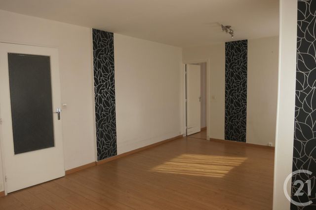 Afficher la photo en grand Appartement F2 à louer - 2 pièces - 53.06 m2 - MONTLUCON - 03 - AUVERGNE - Century 21 Pasquet Immobilier