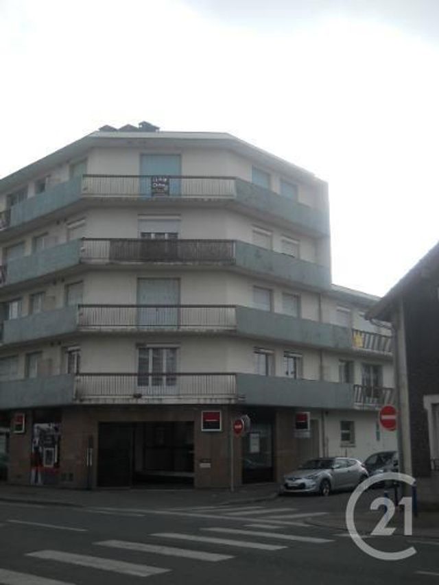 Appartement F2 à vendre - 2 pièces - 46.7 m2 - MONTLUCON - 03 - AUVERGNE - Century 21 Pasquet Immobilier