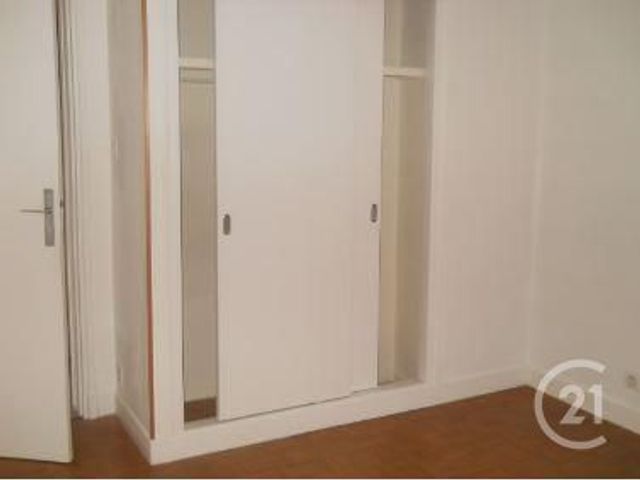 Appartement F2 à vendre - 2 pièces - 46.7 m2 - MONTLUCON - 03 - AUVERGNE - Century 21 Pasquet Immobilier