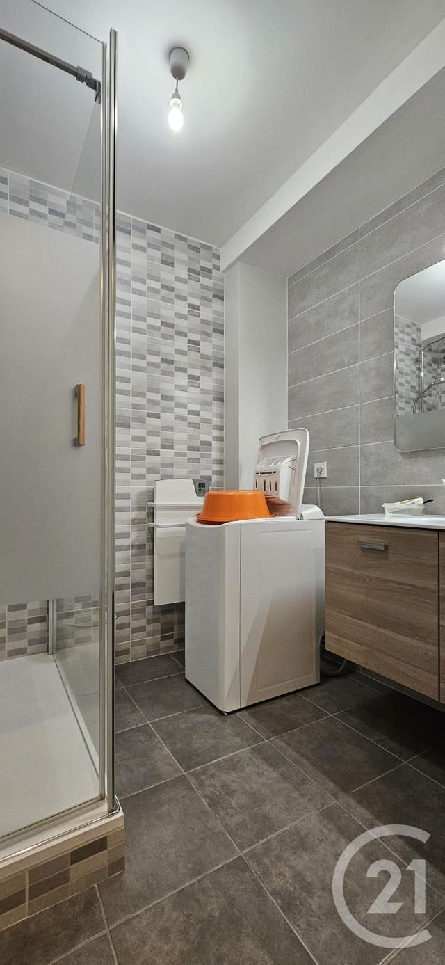 Appartement F3 à vendre - 3 pièces - 80.0 m2 - MONTLUCON - 03 - AUVERGNE - Century 21 Pasquet Immobilier