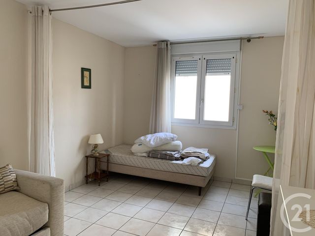 Afficher la photo en grand Appartement F1 à vendre - 1 pièce - 29.34 m2 - MONTLUCON - 03 - AUVERGNE - Century 21 Pasquet Immobilier