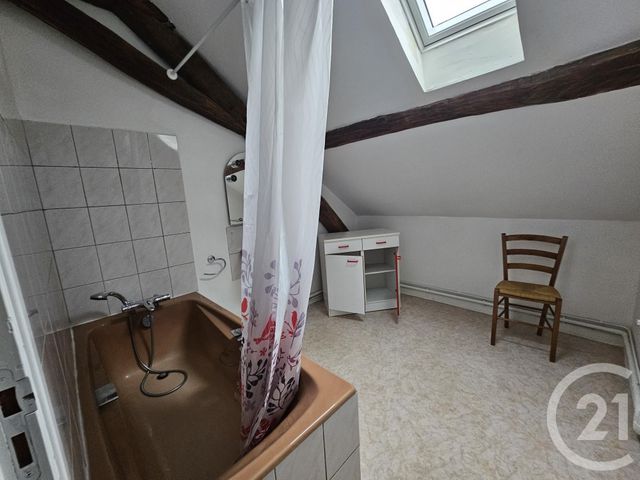Afficher la photo en grand Appartement à louer - 3 pièces - 58.84 m2 - NERIS LES BAINS - 03 - AUVERGNE - Century 21 Pasquet Immobilier