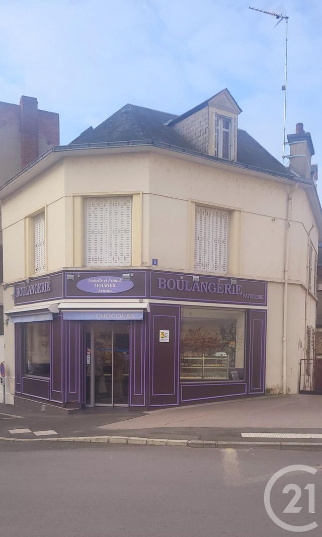 Afficher la photo en grand immeuble à vendre - 250.0 m2 - MONTLUCON - 03 - AUVERGNE - Century 21 Pasquet Immobilier