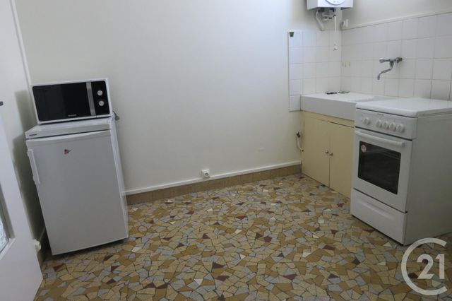 Appartement F3 à louer - 3 pièces - 60.0 m2 - MONTLUCON - 03 - AUVERGNE - Century 21 Pasquet Immobilier