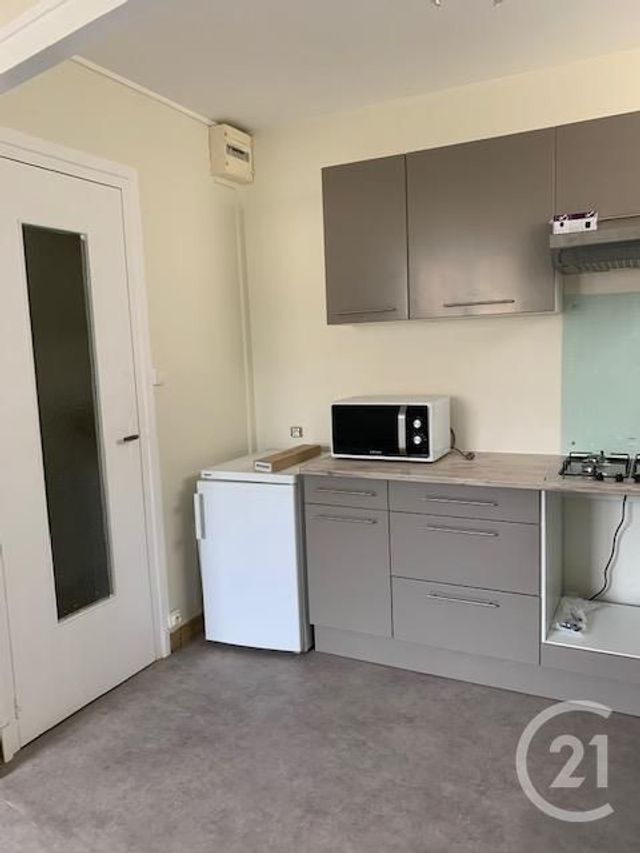 Appartement F3 à louer - 3 pièces - 60.0 m2 - MONTLUCON - 03 - AUVERGNE - Century 21 Pasquet Immobilier