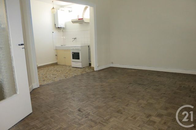 Appartement F3 à louer - 3 pièces - 60.0 m2 - MONTLUCON - 03 - AUVERGNE - Century 21 Pasquet Immobilier