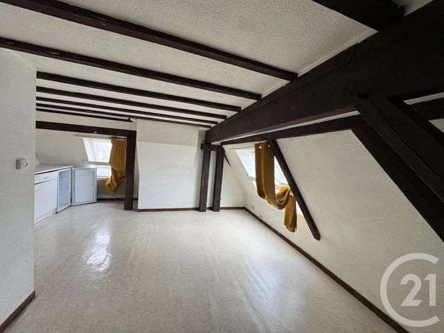 Appartement Studio à louer - 1 pièce - 16.42 m2 - MONTLUCON - 03 - AUVERGNE - Century 21 Pasquet Immobilier