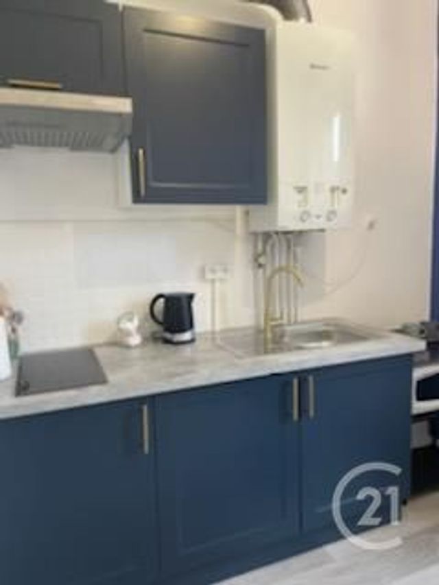 Afficher la photo en grand immeuble à vendre - 240.0 m2 - MONTLUCON - 03 - AUVERGNE - Century 21 Pasquet Immobilier