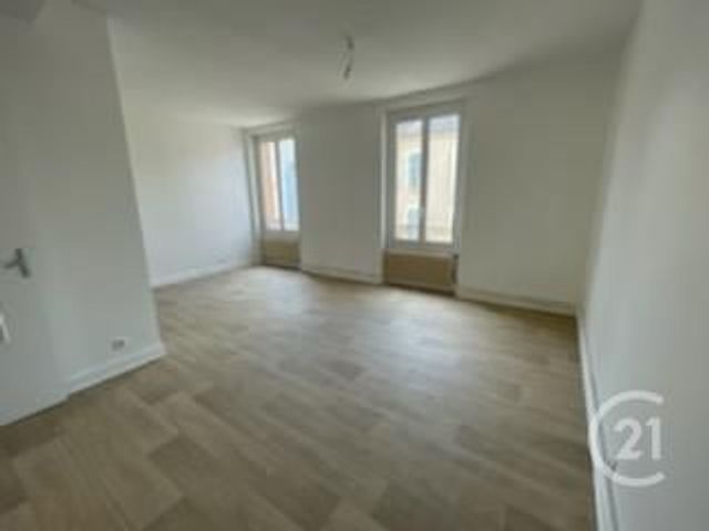 Afficher la photo en grand immeuble à vendre - 240.0 m2 - MONTLUCON - 03 - AUVERGNE - Century 21 Pasquet Immobilier