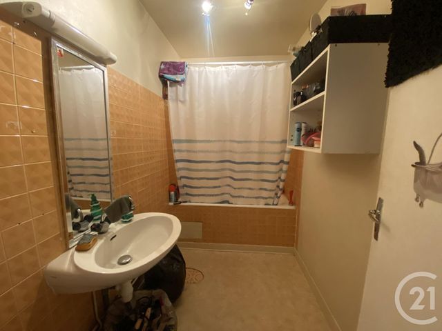 Afficher la photo en grand immeuble à vendre - 240.0 m2 - MONTLUCON - 03 - AUVERGNE - Century 21 Pasquet Immobilier