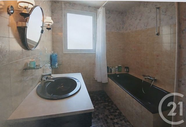 maison à vendre - 5 pièces - 131.0 m2 - MONTLUCON - 03 - AUVERGNE - Century 21 Pasquet Immobilier