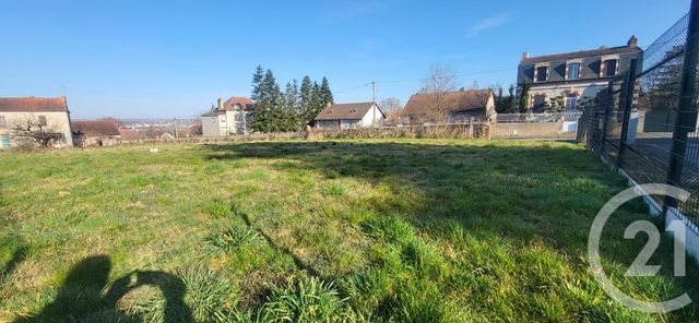Afficher la photo en grand terrain à vendre - 800.0 m2 - MONTLUCON - 03 - AUVERGNE - Century 21 Pasquet Immobilier