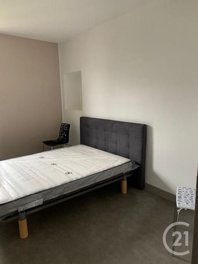 Appartement F2 à louer - 2 pièces - 32.75 m2 - MONTLUCON - 03 - AUVERGNE - Century 21 Pasquet Immobilier