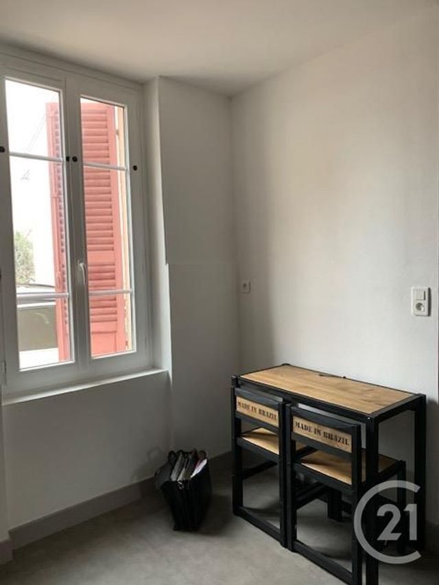 Appartement F2 à louer - 2 pièces - 32.75 m2 - MONTLUCON - 03 - AUVERGNE - Century 21 Pasquet Immobilier