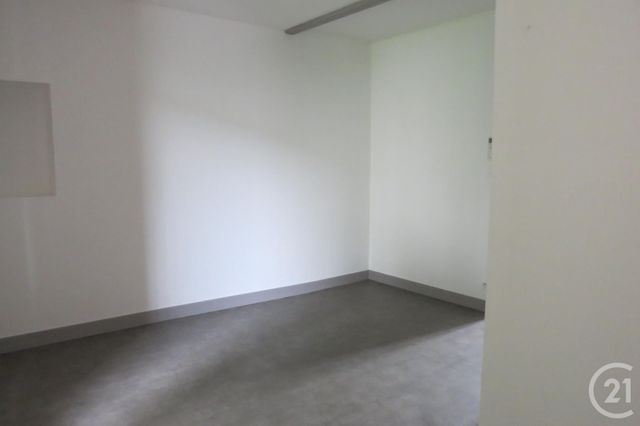 Appartement F2 à louer - 2 pièces - 32.75 m2 - MONTLUCON - 03 - AUVERGNE - Century 21 Pasquet Immobilier