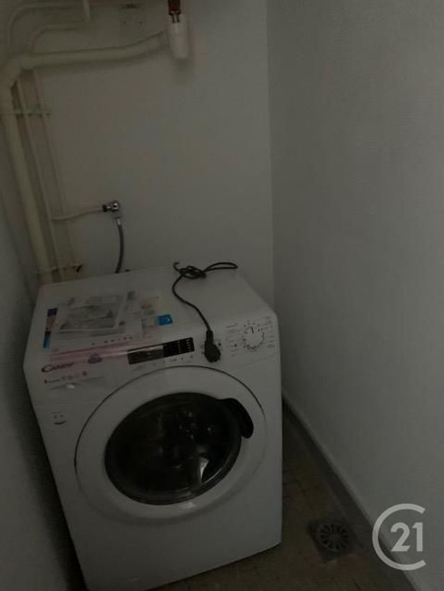 Appartement F2 à louer - 2 pièces - 32.75 m2 - MONTLUCON - 03 - AUVERGNE - Century 21 Pasquet Immobilier